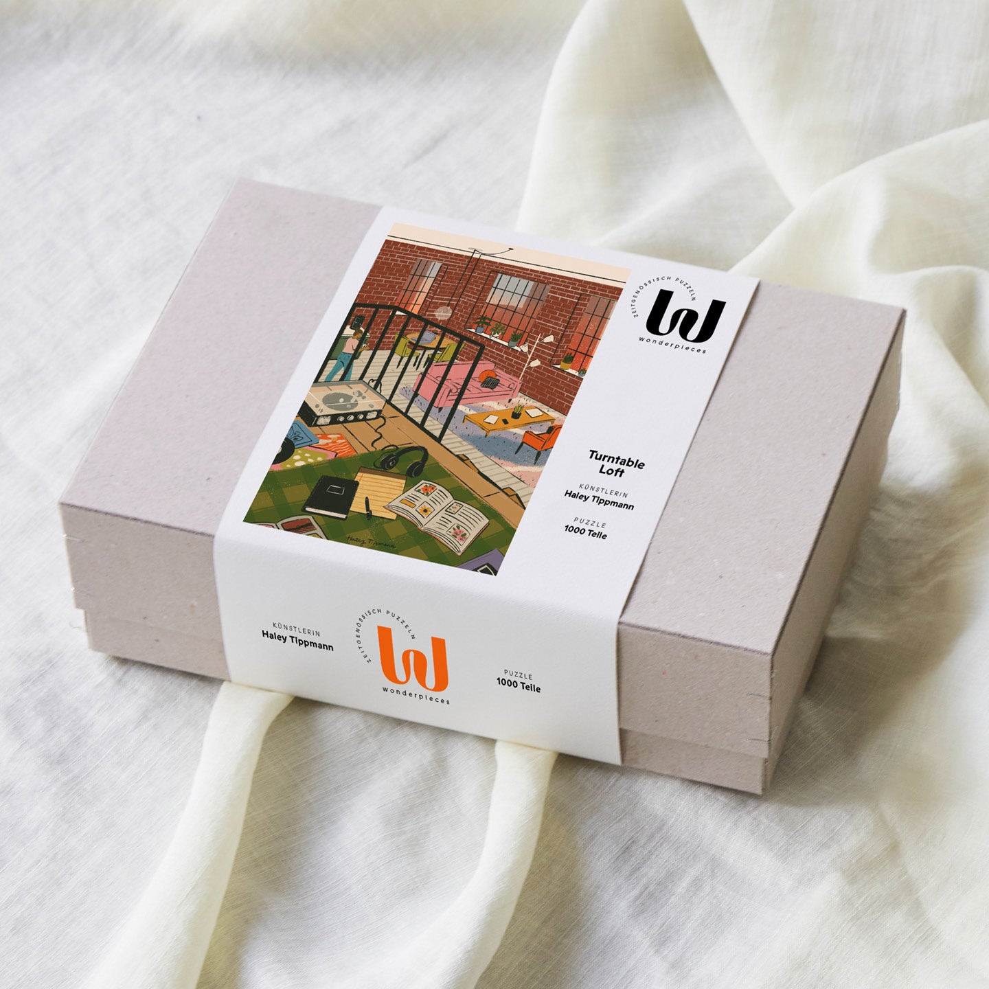 »Turntable Loft« von Haley Tippmann Puzzle