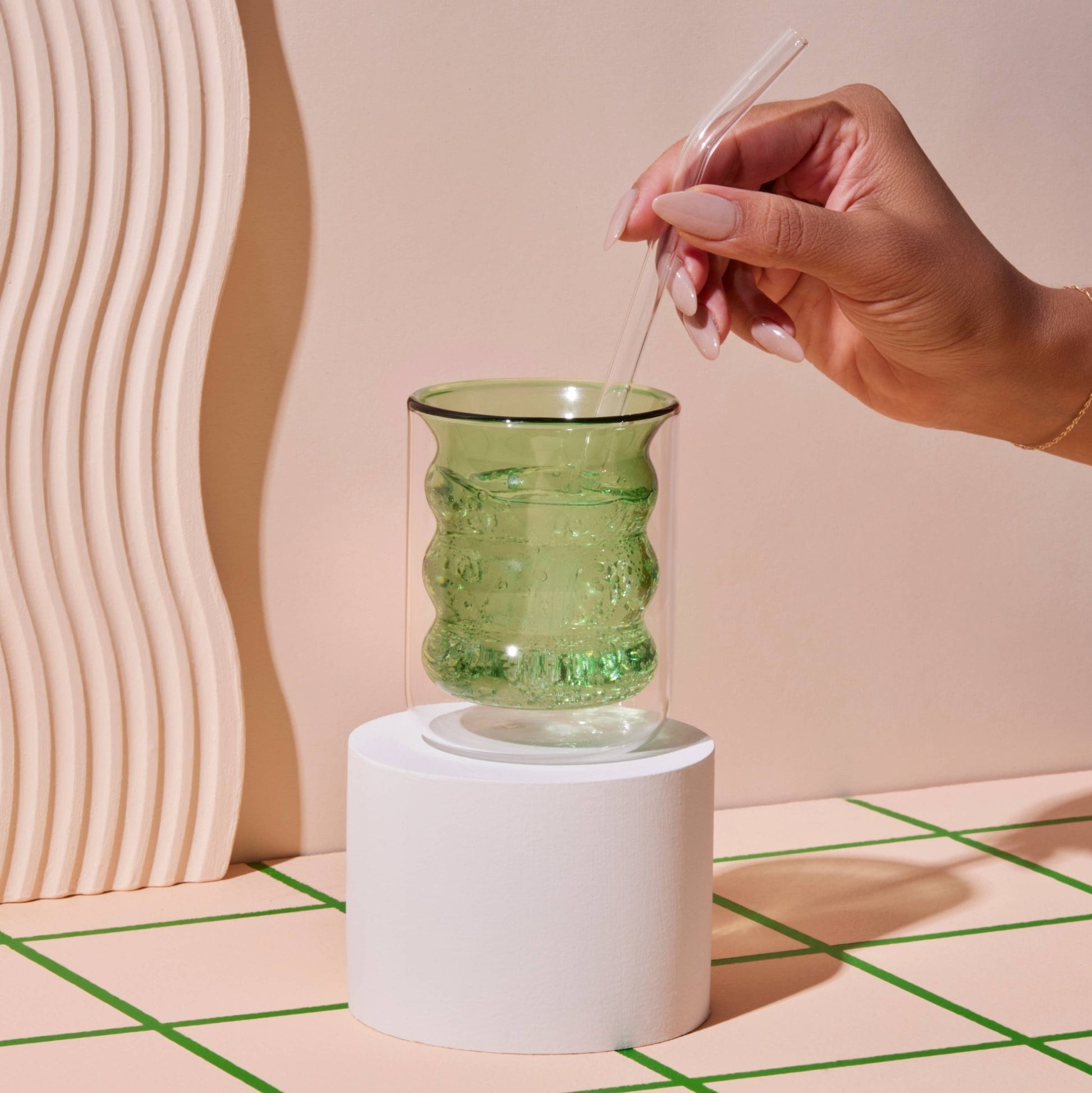 Double Wall Groovy Cup - green - Re - leaf