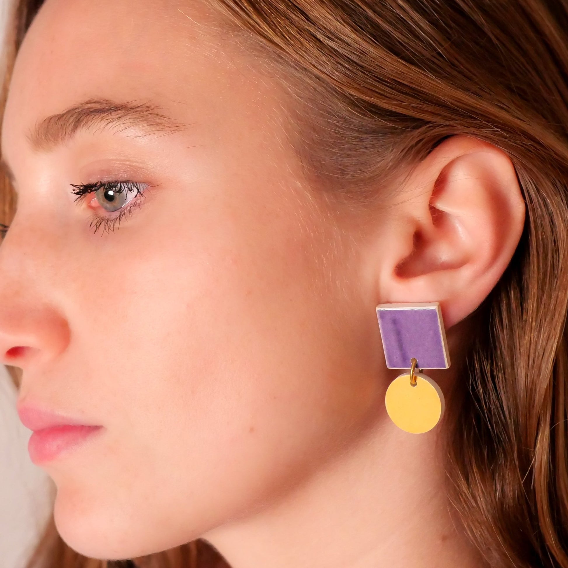 Simonette earrings in purple and soft orange - Re - leaf
