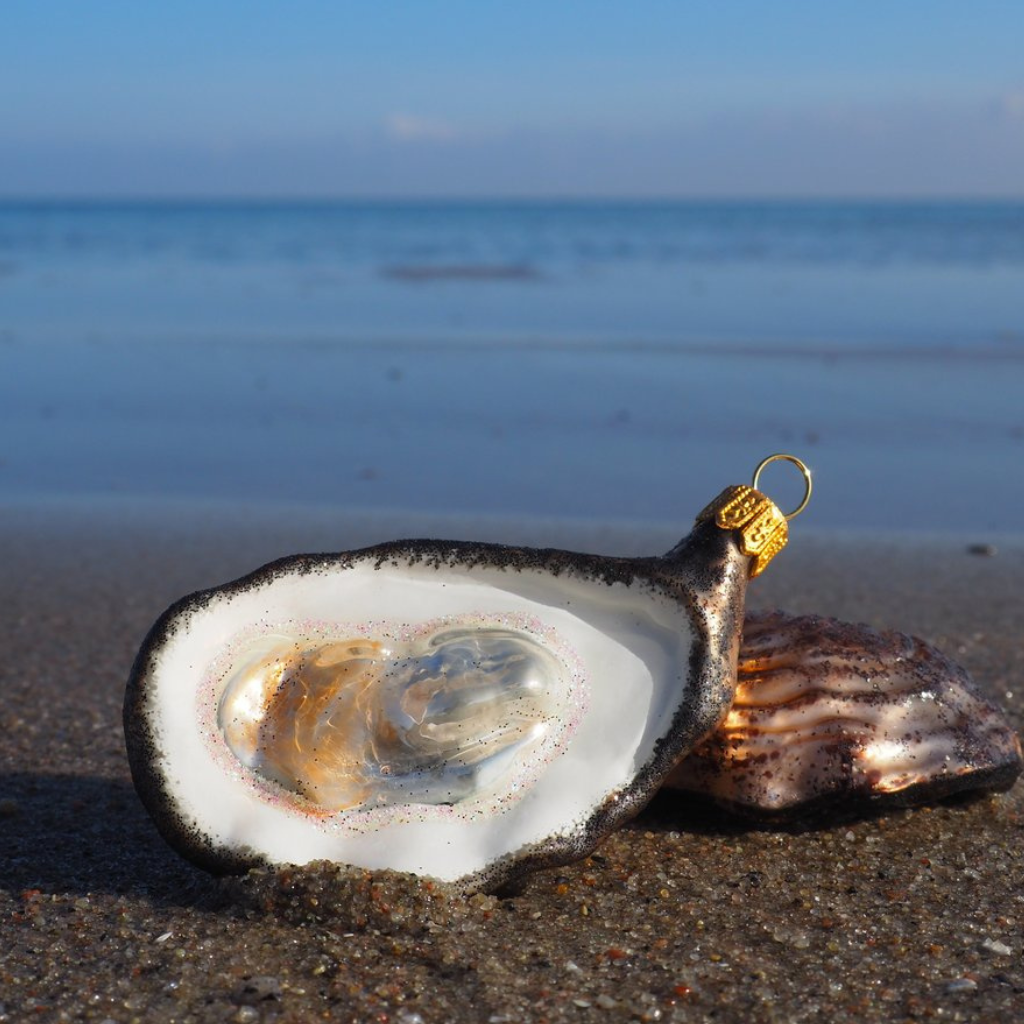 Oyster Christmas decoration - Re-leaf