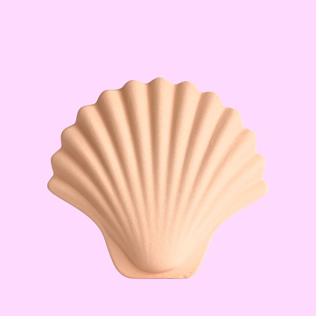 Seashell Vase - Ecru - Re - leaf