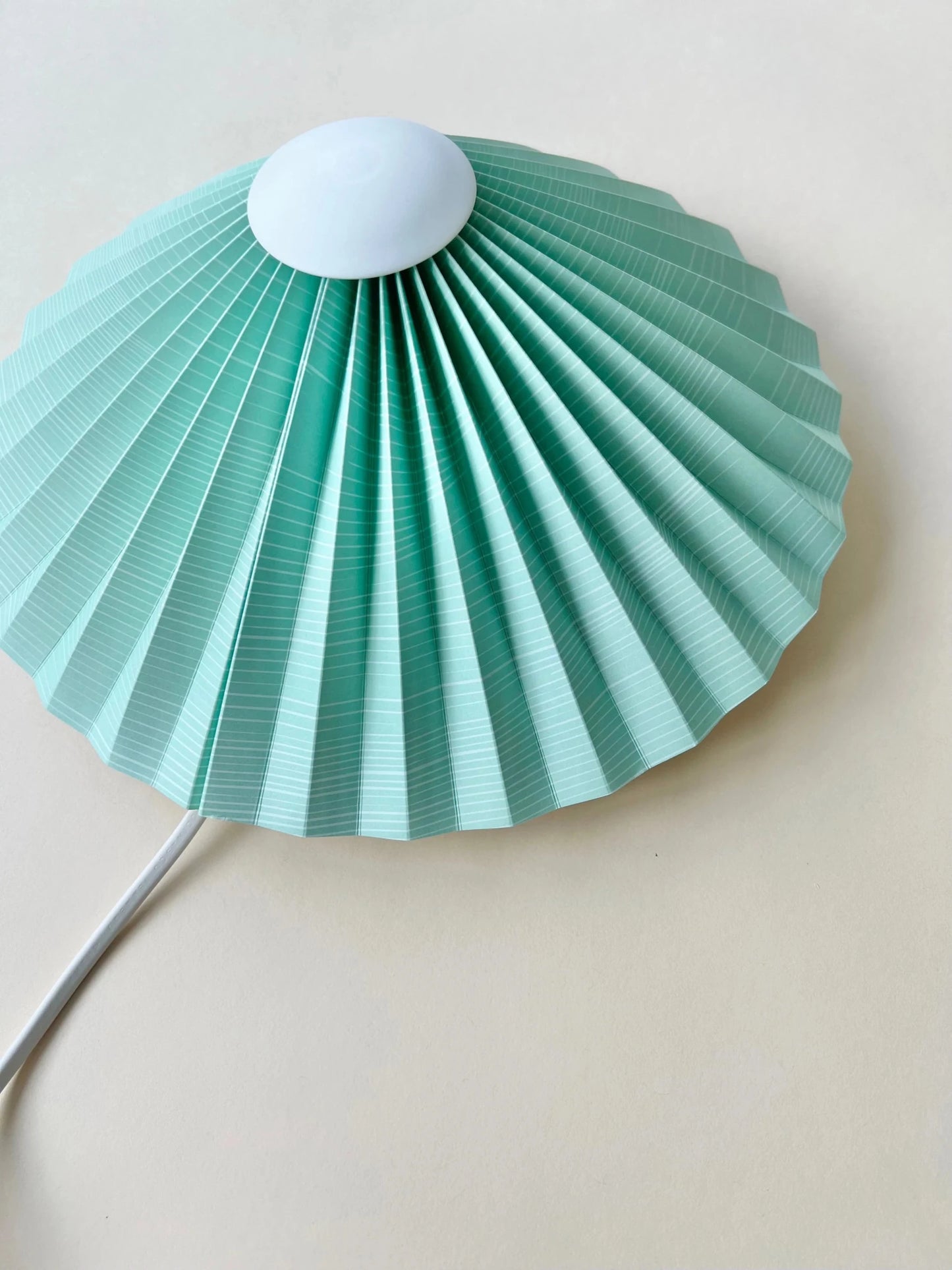 Wall lamp - Pastel green - Re - leaf